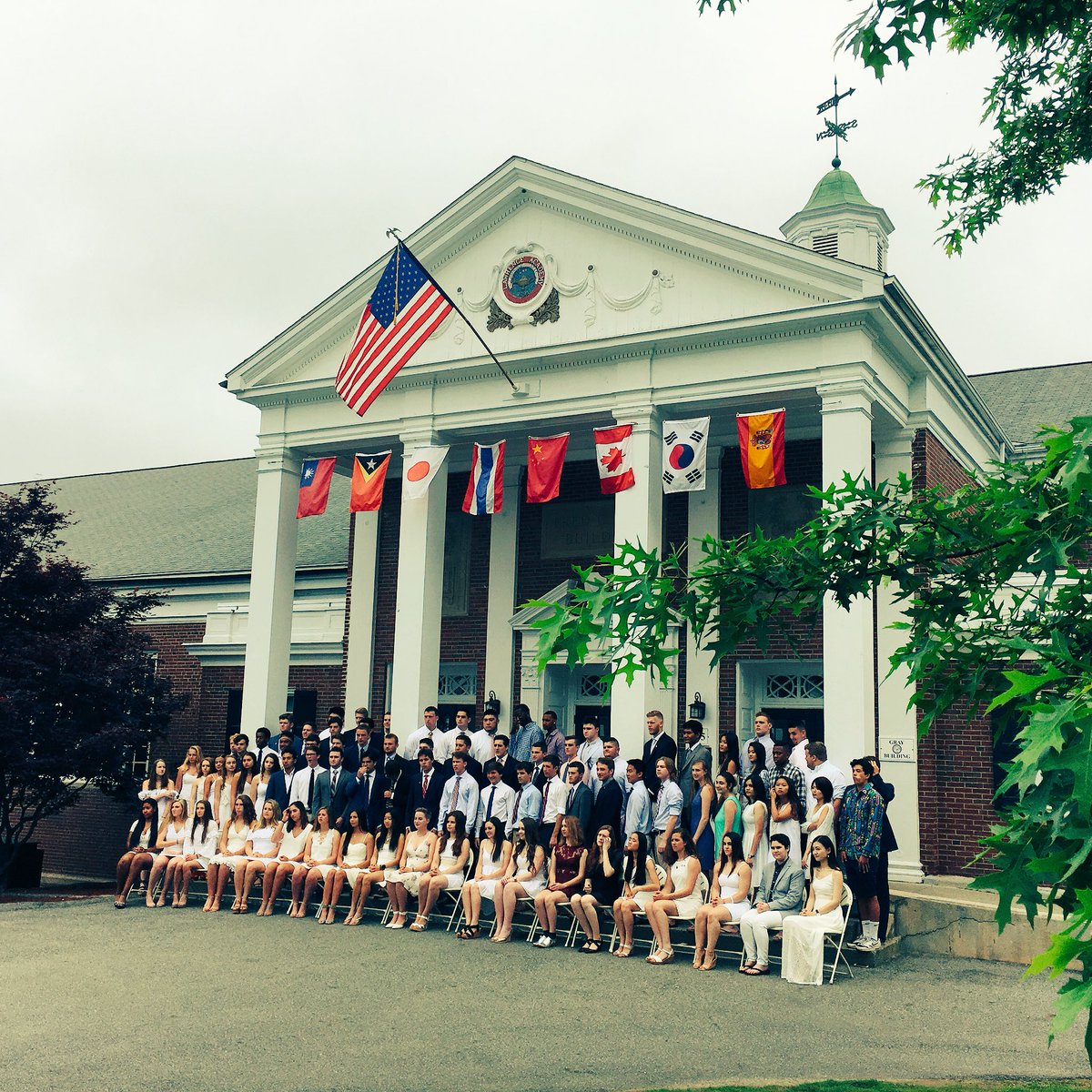 lawrenceacademy's tweet photo. #LASpartans2018 Class Photo “Finally!” https://t.co/J8me04ZGNr