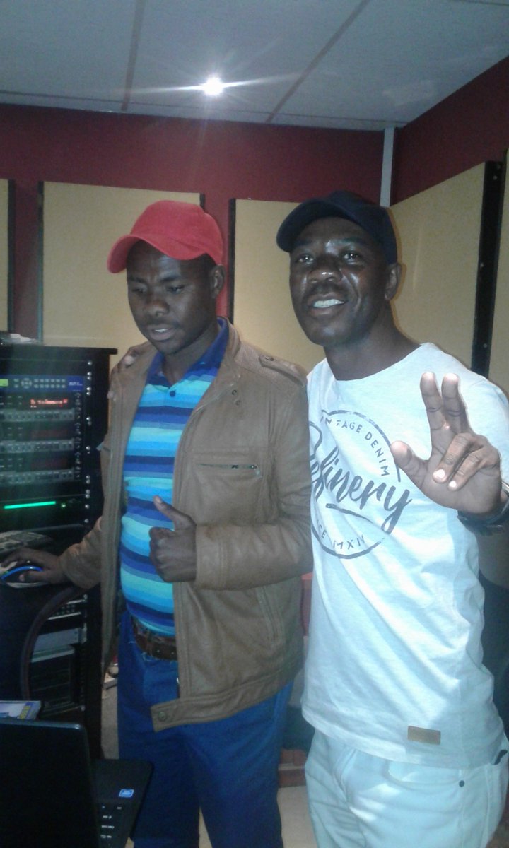 NevigatorK's tweet photo. #DRIVER101 @MALAFM 101

With #Vazaya #Nevigator #Khundhula
#TOPIC
Xana i yini lexi unxi chavaka hi mbilu ya wena hi kwawo kambe xingari xa xungeto a ka vutomi bya munhu #eg khongoloti. xihlohlonya
xana wena i yini ni xi chavaka

#call08358666 https://t.co/wMNrDbZRrM