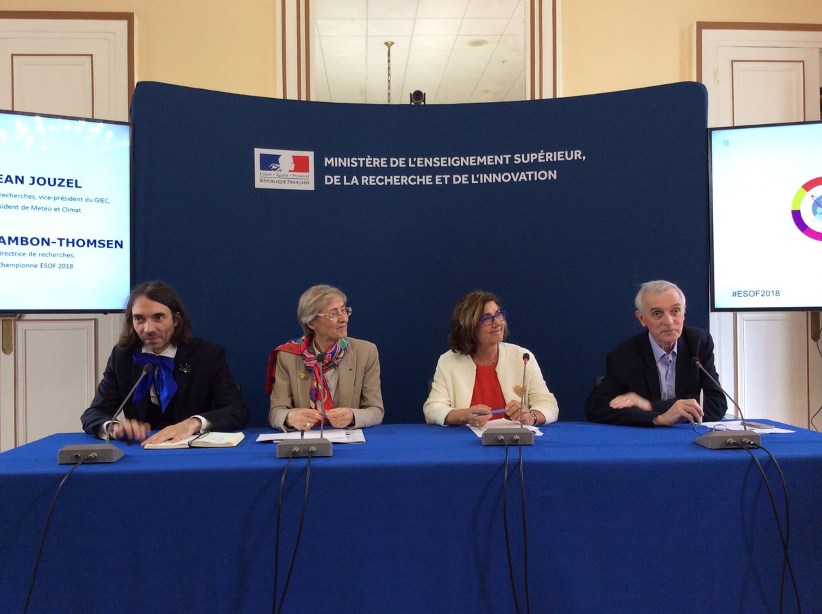 "Sharing #science" is the motto for #ESOF2018 : Cedric Villani, Marion Guillou, Jean Jouzel join the table to talk about topics adressed during #ESOF2018 : climate change, #health and #aging, artificial intelligence and #data, future of work