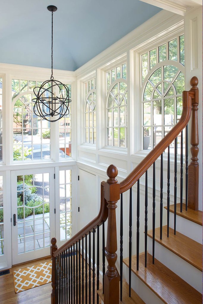 AOAccess's tweet image. Stairway to [design] heaven 💫 Marvin Windows in a Victorian styled replace and remodel project. Preserving the character of the home is always a top priority!
#aoaccess #aoadesigncenter #michiganwindows #michigandoors #inspire #marvinwindows