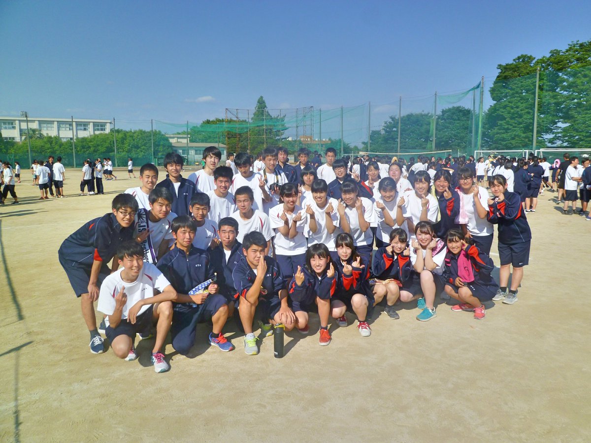 yudai02190816's tweet photo. Today・・・球技大会🏐☀️
水曜日からの延期延期で中止かと思ったけど今日出来て良かった！！！
予選で負けちゃったけど楽しかった！
男子優勝、女子3位 おめでとう🎊 https://t.co/GsehCDP4IH