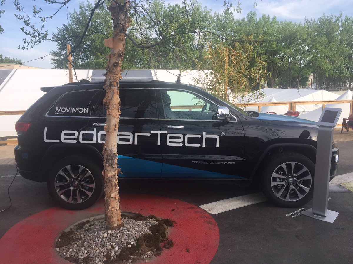 NDattez's tweet photo. @K_Ryole , @Leddar_Tech , @OuiHop ... les membres de @pole_moveo exposent au #MovinOnConf18 de @Michelin ! https://t.co/PAKz36TprE