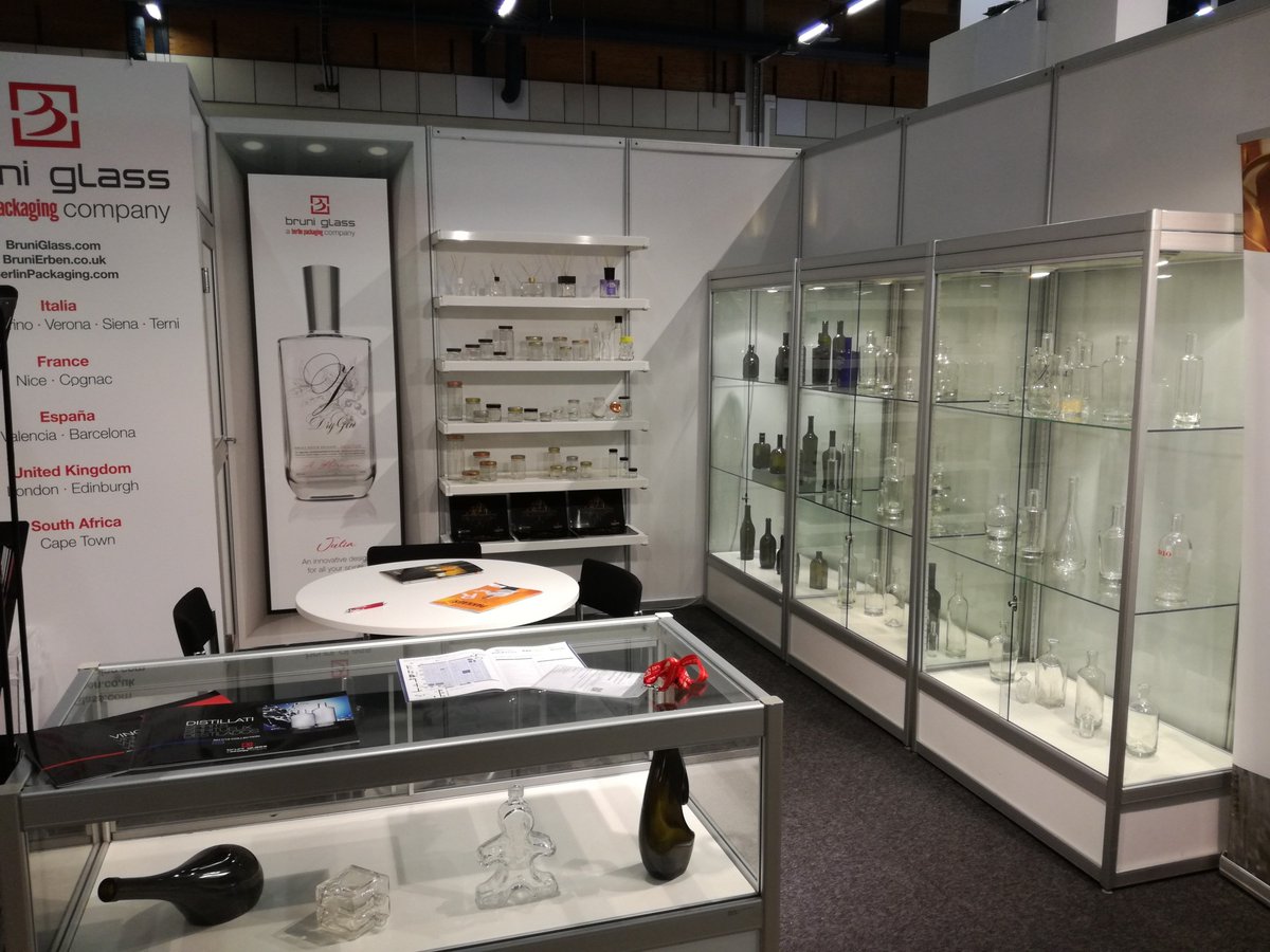 BerlinPackaging's tweet photo. Did you see the Bruni Glass booth at #pactec2018? Bottles, jars, decanters, closures and more! So much beautiful glass for all your wine, spirits and food #packaging needs! Learn more about Bruni and Berlin: https://t.co/2yMAFPWVD4 #glasspackaging https://t.co/EgW4PuBMc6