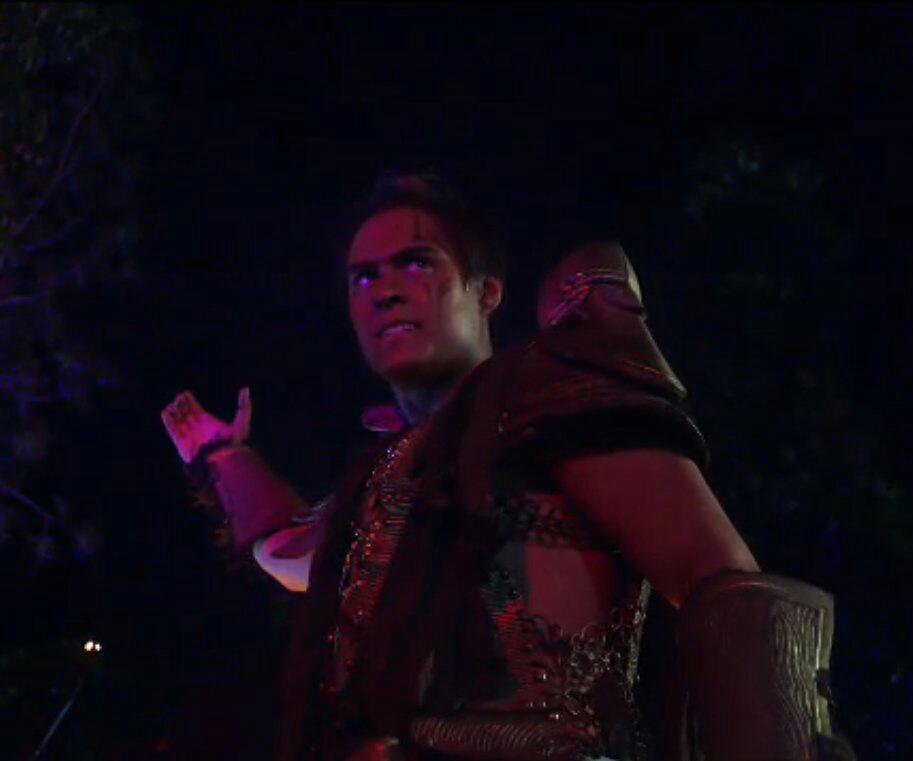 TATAKQuenito's tweet photo. Lakas is ready to defeat Gaki! 

#BAGANIBakbakan https://t.co/tzTxR3OASp
