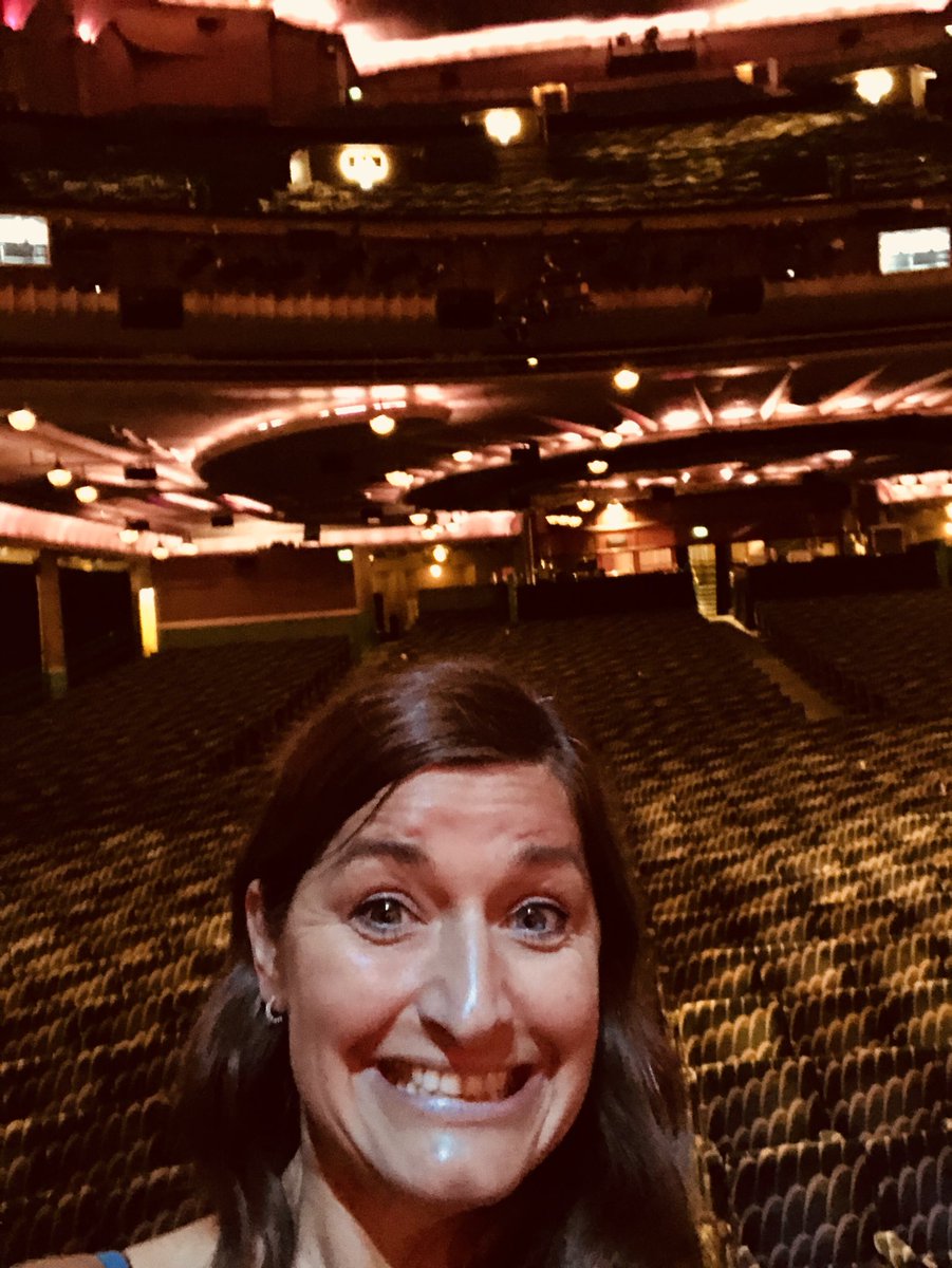 NickySweetland's tweet photo. I’m on stage @WickedUK 💚 Sorry kids but this is the pinnacle of my life 😱
.
.
.
#fangran #wicked #London https://t.co/hv6VoVCB8Y