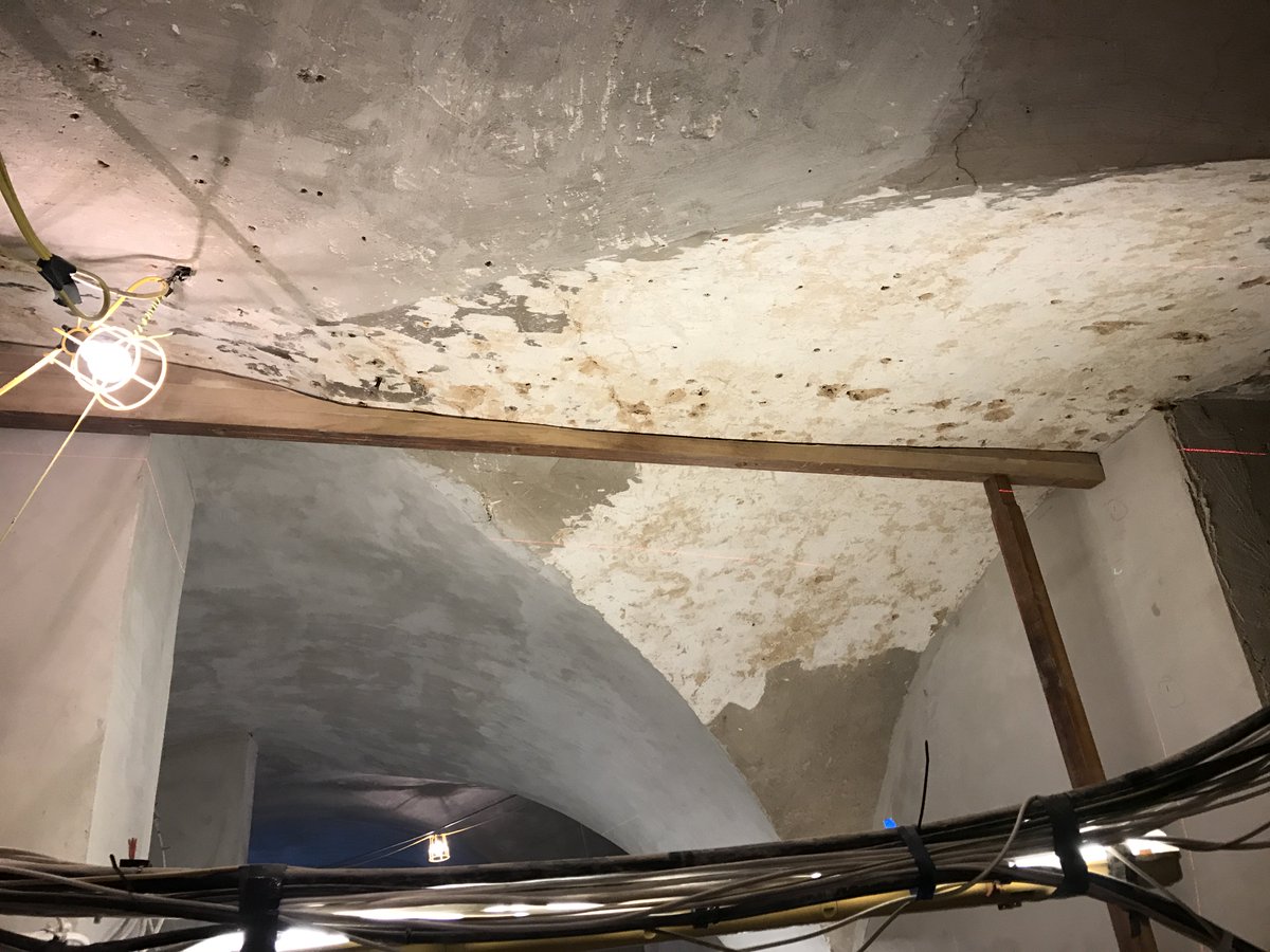 RickRwf's tweet photo. St George's Church, Hanover Square, Mayfair - basement conversion into Conference Centre - scribing compound vaulted ceilings to receive glazed screens - Main Contractor- NDB Construction https://t.co/csc3vxWdVo