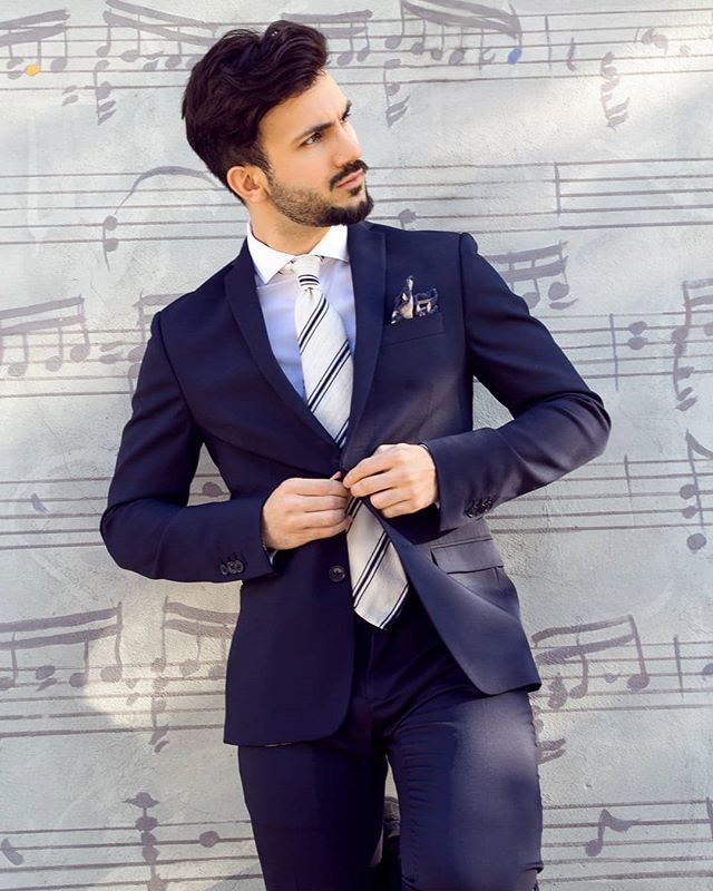 cosetore_design's tweet photo. Play the music in Cosetore.

Tap the photo or shop through our link in bio
Model:@fabsmorelli

#cosetore #cosetoreSS18 #ties #mensfashion #menswear #mensstyle #sartorial #madeinitaly #handmade #tailoring #tailor #neckties #dapper #dappermen https://t.co/8Qr9sWBsiM https://t.co/0xttOrB9Hy