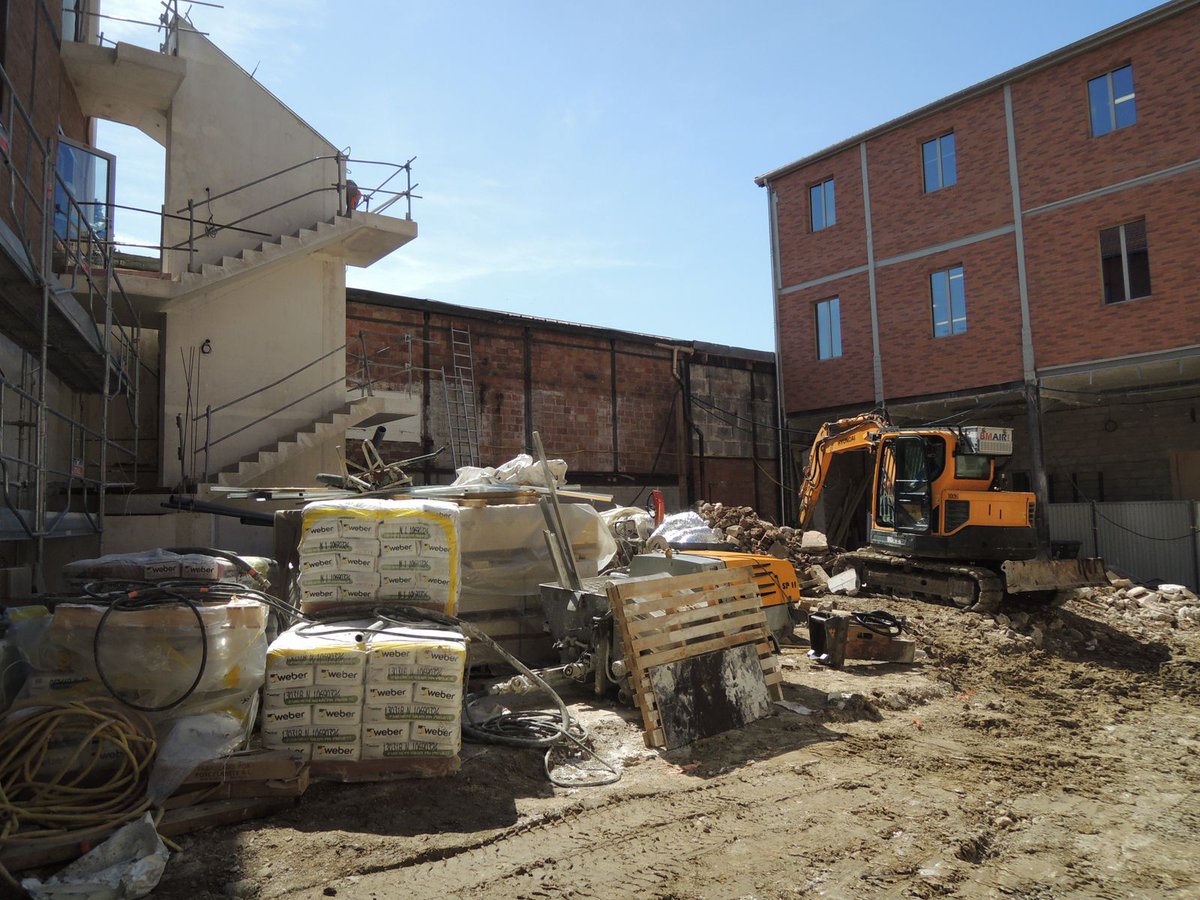 cfpts_formation's tweet photo. Les travaux sont bientôt finis... Pour avoir un avant-goût du futur #CFPTS, découvrez le nouveau numéro de la gazette des travaux du #CFPTS ! https://t.co/xDCBq2AN57 https://t.co/Miv22ef7QG