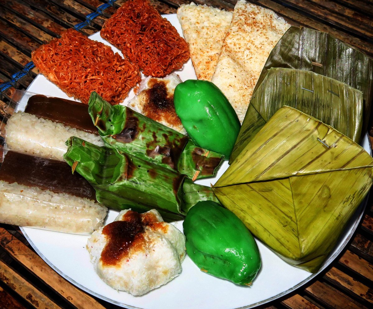 Tanpa terasa puasa telah berjalan dua minggu lebih, tetap semangat sahabat #AmmanMinera! Jika anda berkunjung ke #SumbawaBarat jangan lupa mencicipi jajanan khas yang banyak dijual selama bulan Ramadhan ini seperti gogos, dange, ure, roko, dan banyak lagi lainnya.