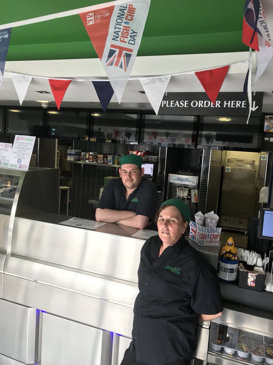 gordon_hillan's tweet photo. @Mooreschippy  are looking forward to a busy #NationalFishandChipDay  with @KFELtd  range 👍👍 https://t.co/HXW9WinXBH