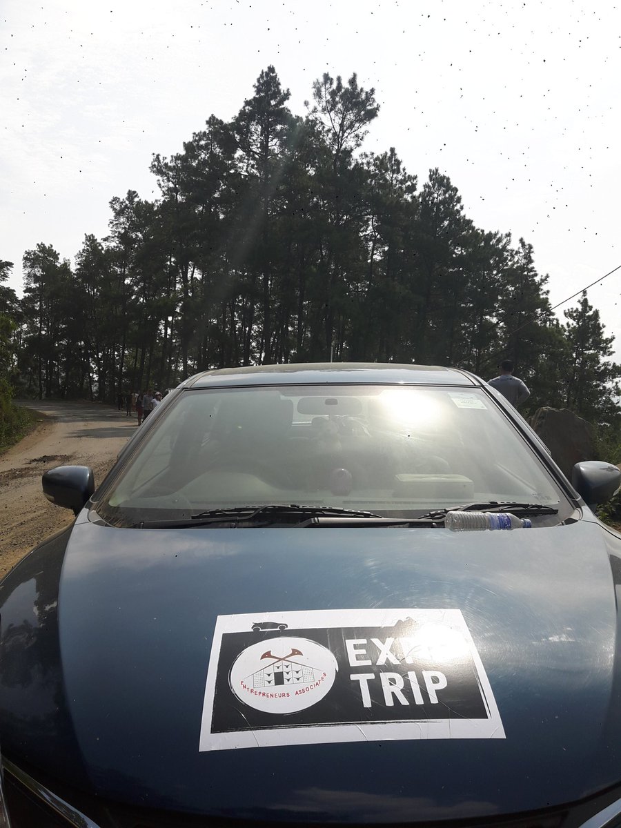 EANagaland's tweet image. The EA annual tour has officially begun! First stop- Imphal. The team visited Ima Keithal  market, a 500 year old all-women market. So much can be learnt from the organised system of business &amp;amp; marketing place provided to women entrepreneurs #InterstateTrade #Entrepreneur