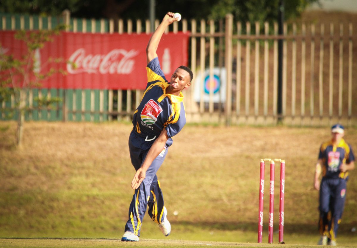 MorganPiek's tweet photo. Lekker positive Bloemfontein....Vrystaat news. Well done Saints! A special year for a special team indeed.
https://t.co/fYJbpo3W1W
#Cricket @KnightsCricket #FreeStateCricket #FSCUAwards https://t.co/Th01U2b5P6