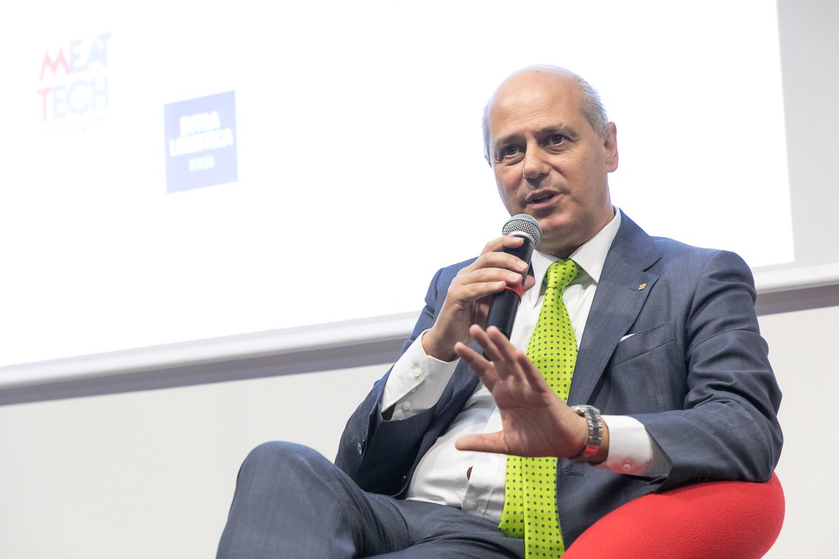 GuzziniDomenico's tweet photo. Bisogna puntare sull'economia circolare e sulla sostenibilità.
#FieraMilano #ipackima2018 #meattech2018 #IntralogisticaIT18 #plast2018 #Print4All
#TheInnovationAlliance
#lastday
@ipackima2018 @meattech2018 @IntralogisticaI @PLASTexhibition @_Print4All https://t.co/yEbPYUnVP5