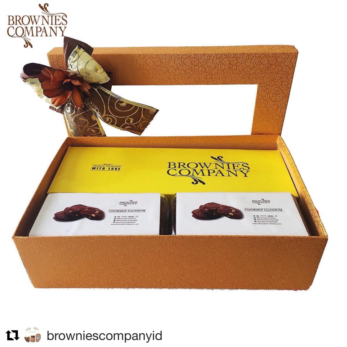 PAKET 3 
Hanya 13 paket lagi!

Harga Normal Rp.350rb.
HARGA SPECIAL Rp. 298rb.

Jangan sampai kehabisan lho..
Order sekarang juga ya.
☎️: 08 7777 8800 77 .
.
#parcellebaran
#BrowniesGandum
#BrowniesCompanyID