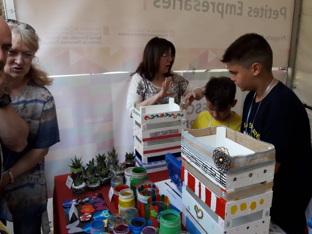 Escola Riu Segre tweet media