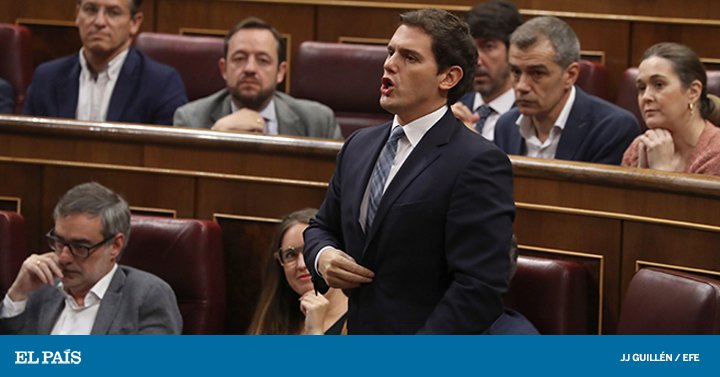 Fotos: Albert Rivera vota no en el debate de la moción de censura del PSOE contra Rajoy bit.ly/2LOjNjg <a href="/elpais_espana/">EL PAÍS España</a> Las imágenes de la #MocionDeCensura