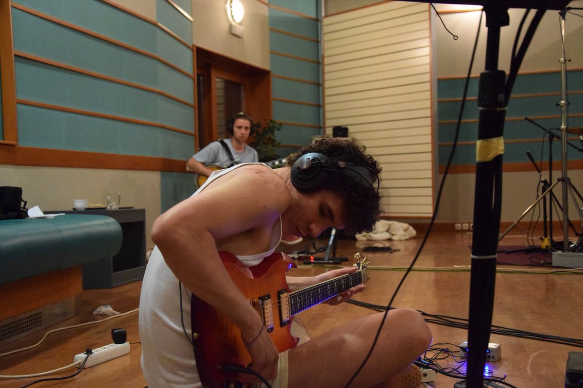 fincairo_band's tweet photo. Rsl production - Slovenia #record #recroding #gibsonsg #special #Studio #guitar #solo #slovenia #band #novomesto https://t.co/Kkbc0b6MW6