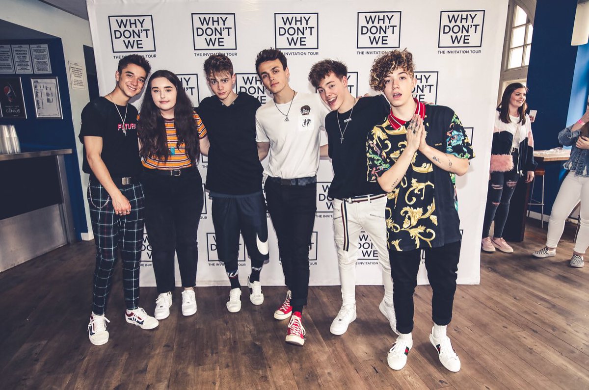 perksoflo's tweet photo. my favourite people on earth 💛 https://t.co/QfzT64jnzn