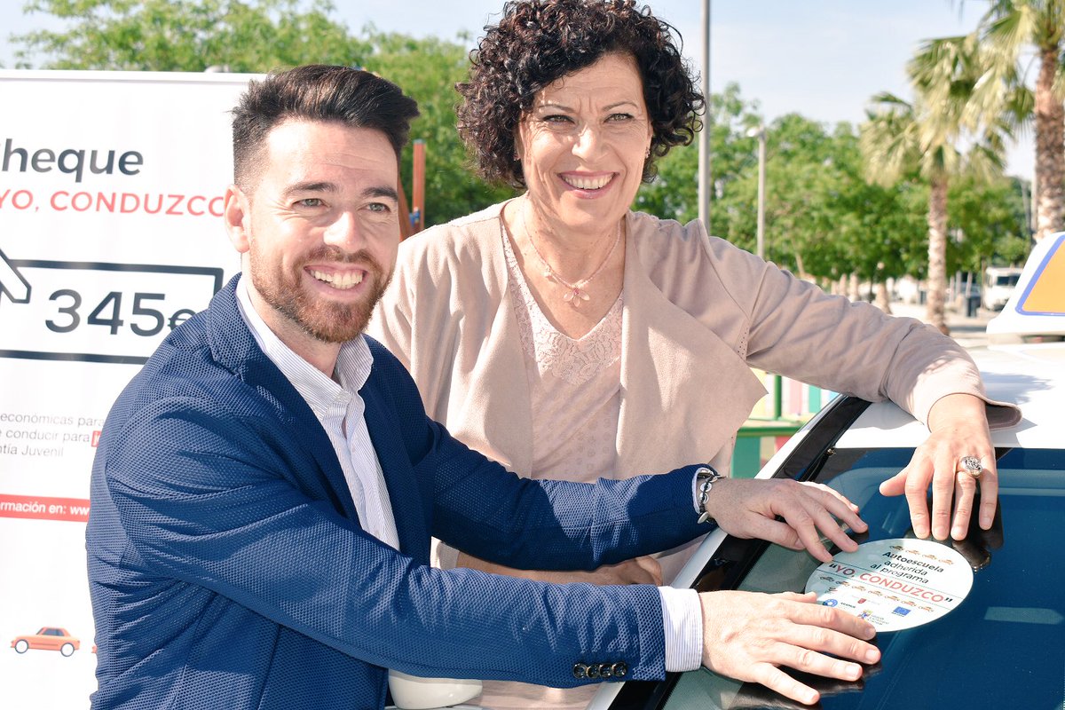 fran__san's tweet photo. 🚘 #YoConduzco En @PtoLumbreras los jóvenes desempleados ya pueden optar a la ayuda de 345€ para la obtención del carné de conducir @AsocAramur @regiondemurcia @AdelaMCacha @LopezMirasF @MAngelesTunez https://t.co/0UW50dAIcR