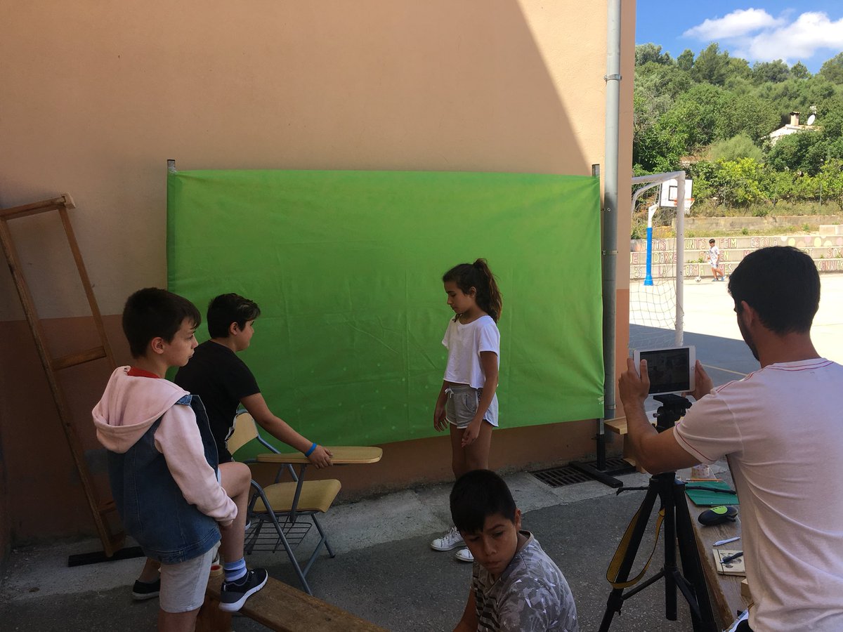 Tomeu Cladera Guasp (@tomeucladera) on Twitter photo Treballant l’expressió i la comunicació a través de les #TIC a #edufis. CEIP d’Alaró <a href="/VicensRod/">Vicenç Rodríguez</a> <a href="/llorenperello/">llorenç perello</a> <a href="/Tronxo28/">Joan Toni Villalonga</a> Treballant l’expressió i la comunicació a través de les #TIC a #edufis. CEIP d’Alaró <a href="/VicensRod/">Vicenç Rodríguez</a> <a href="/llorenperello/">llorenç perello</a> <a href="/Tronxo28/">Joan Toni Villalonga</a>