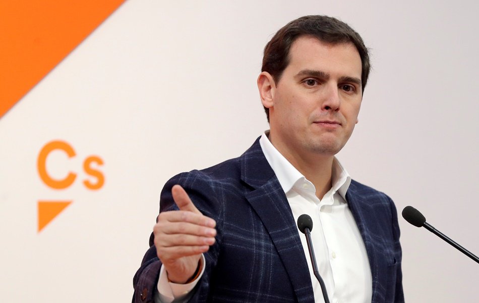 thbestarcher's tweet photo. ALBERT RIVERA AS MAGNETO

-> LAS RAYAS DE METAL 24/7

-> STEVE ESTOY CONTIGO PERO SIN TI.

-> "Siempre he buscado lo que nos unía" a Charles Xavier https://t.co/lfEDzQYNti