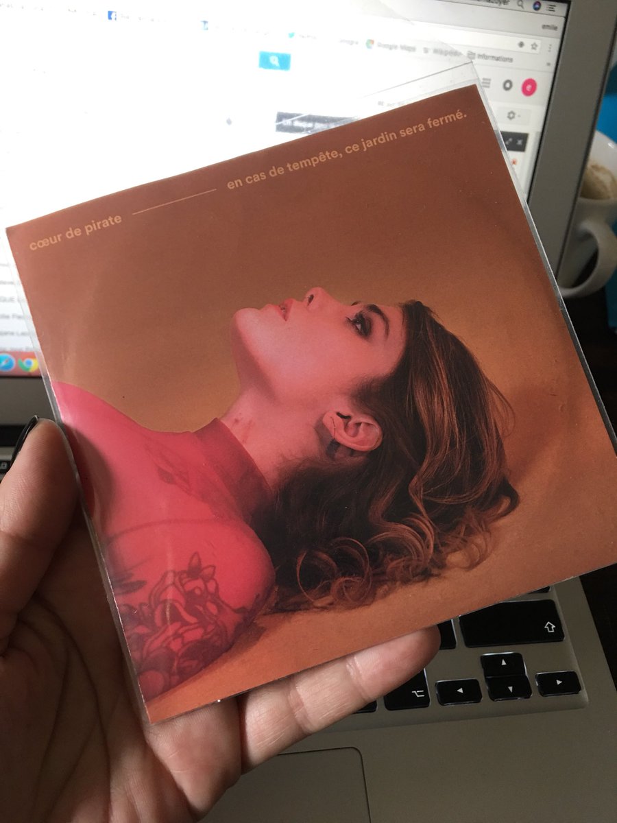 Il est sorti... il est réussi! Et déjà numéro 1 #iTunes bravo #CoeurDePirate <a href="/beatricepirate/">Beatrice Martin</a> 
🎈 Je vous parle de l’album ce soir 18h50 sur <a href="/Europe1/">Europe 1</a> avec <a href="/laurentbazin/">Laurent Bazin</a> 
🎈 Coeur de Pirate invitée de #Shuffle toute la semaine prochaine #AlbumDeLaSemaine #Europe1