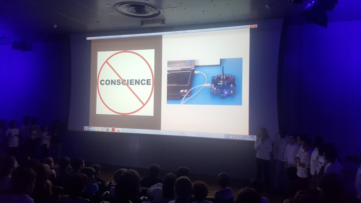 savantures's tweet photo. #CongrèsSav La ligue des Savanturiers de #Creil  #LaVieDemain
Des Robots et des hommes : construire un robot pompier.
Une compréhension profonde de la notion de simulation par les élèves
#informatique 
#robotique
#IntelligenceArtificielle https://t.co/dUudqgRiDp