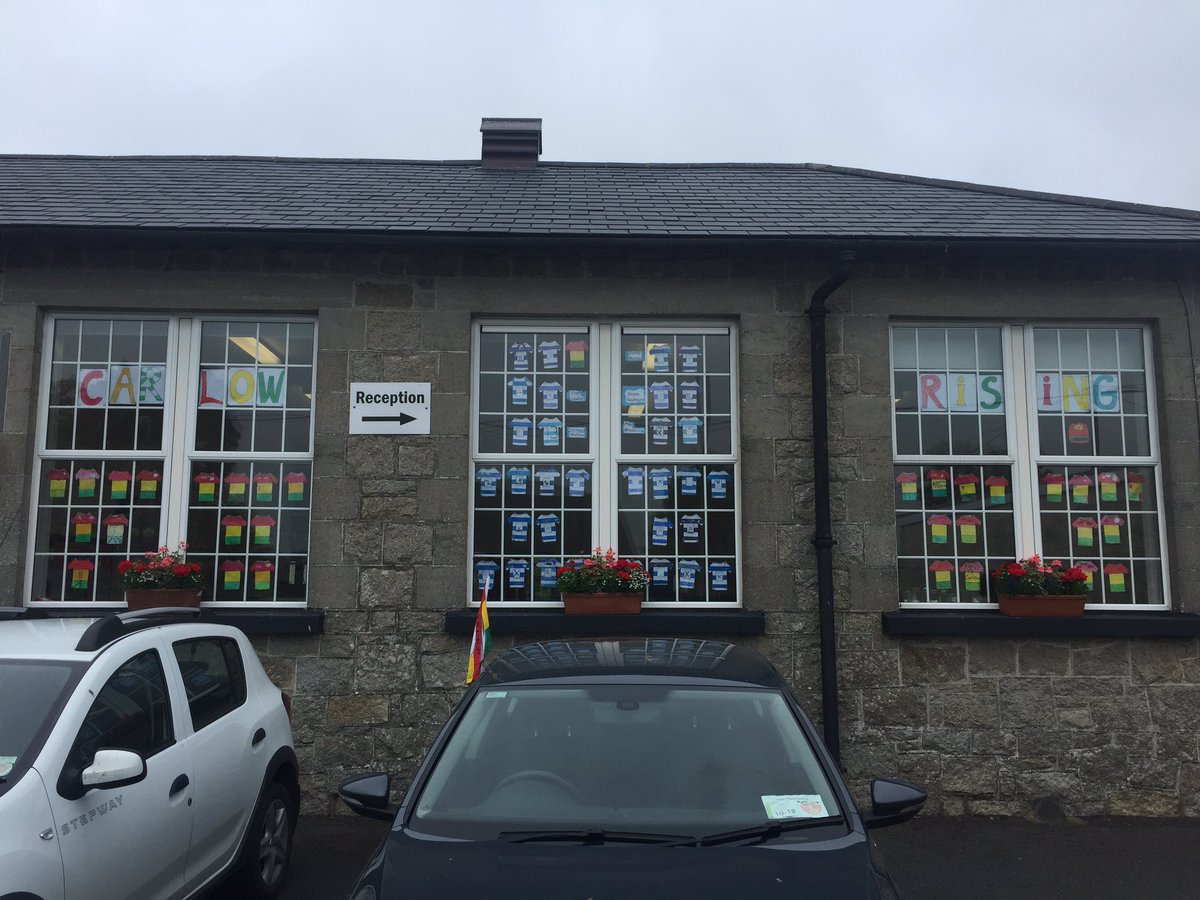 TinrylandNS's tweet photo. Colours out in Tinryland NS! Ceatharlach abú! @Carlow_GAA @Tinryland_GFC @DiarmaidWalshe @shredmond_ @Paul__Broderick @DanMoran1988 &amp; Cian Lawlor 🇬🇳 https://t.co/FzVuXRm61f