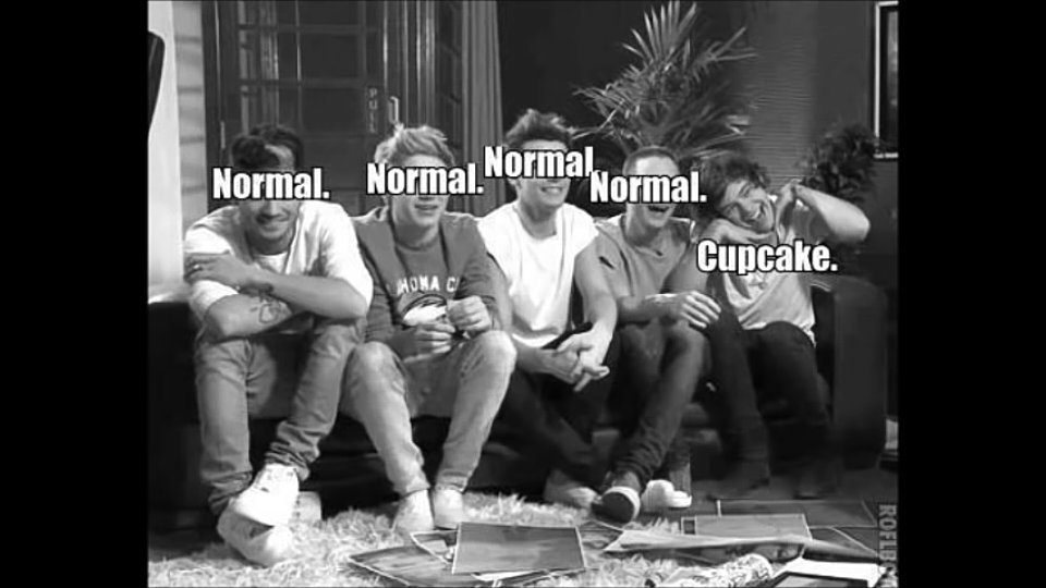 AcunaKristina's tweet photo. Cupcake ❤😍😘
#TreatHarryWithKindness 
#onedirectionlifesaver 
#onedirection https://t.co/62VFmkJD9c