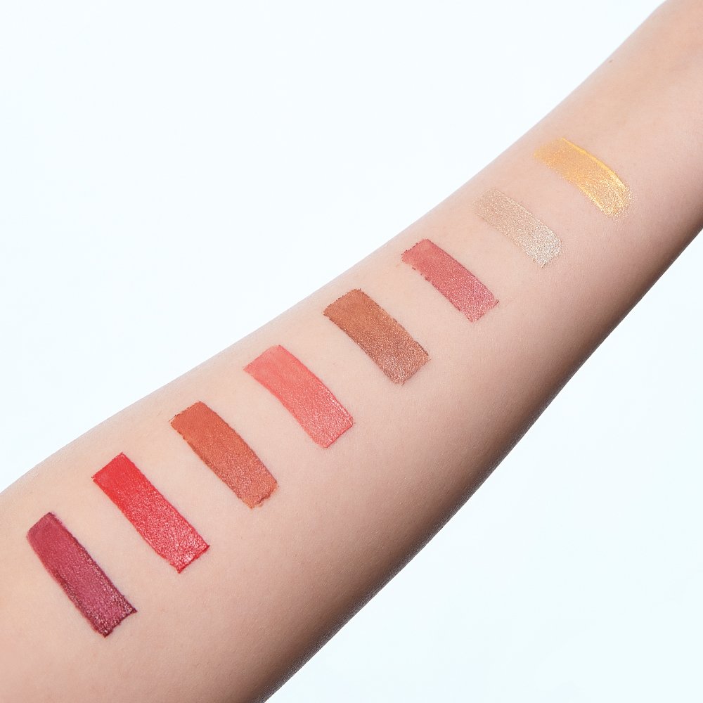 rmkuk's tweet photo. #swatch of our #rmksummer2018 2 way and 3 way multi makeup stick brilliantly tints your eyes/cheeks/lips with glow. https://t.co/dMyLuNy8GC