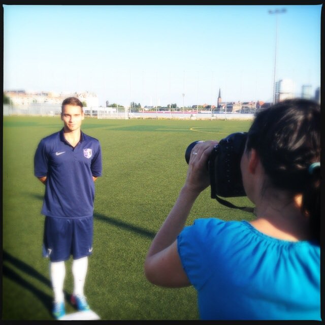 blauweissfhain's tweet photo. Auch du bist herzlich eingeladen, liebe @rudelbildung. Haben doch deine Fotos den Grundstein gelegt. 💁‍♂️ #BWF50 #throwback https://t.co/fPtre0lVUE