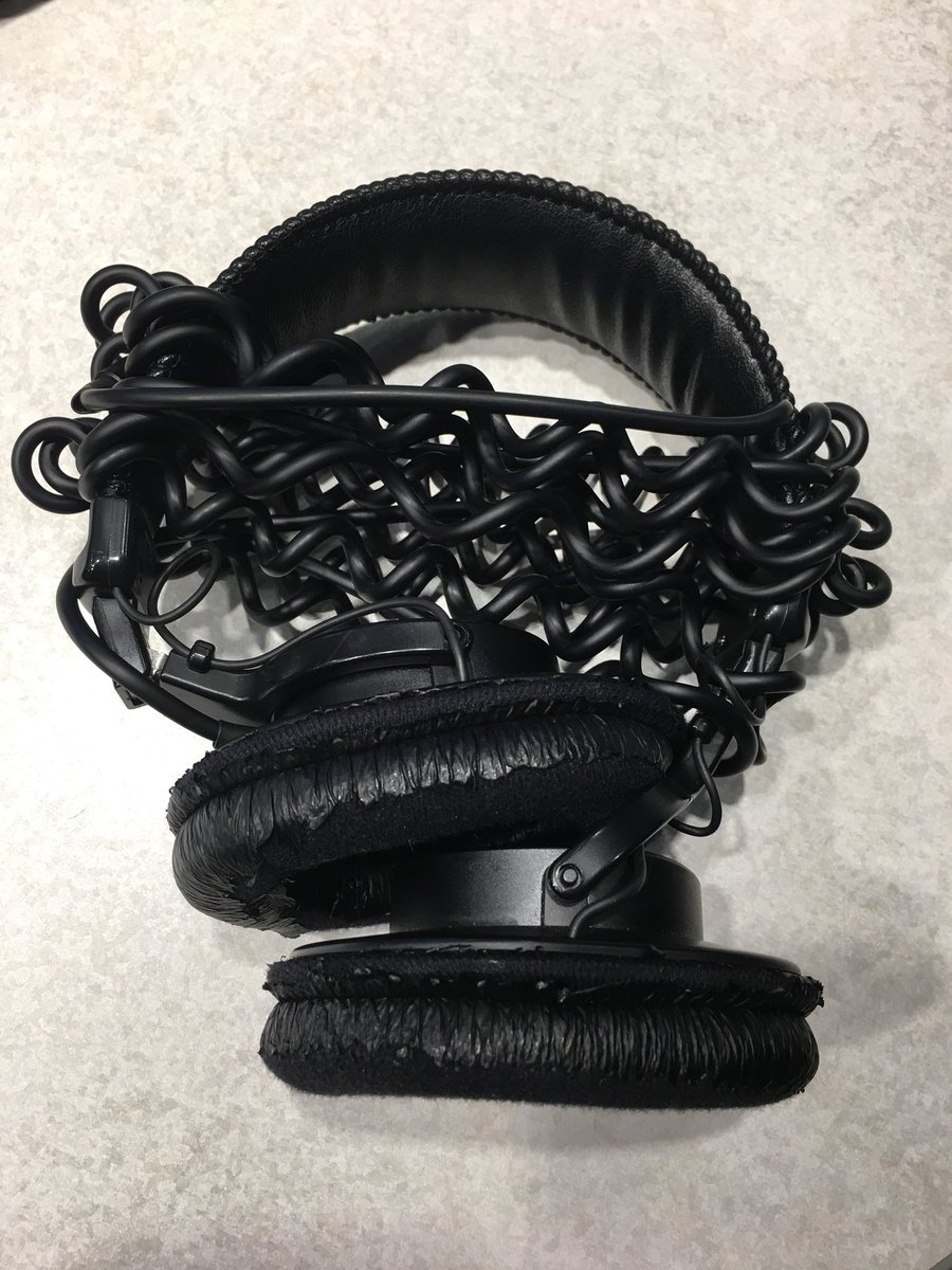 ramblin_ray's tweet photo. This is what happens when you leave your head phones at the radio station, someonenuses them (gross) then they wrap the cord tight like they just roped a calf. #workingwithpros https://t.co/DQeiqx7CdX