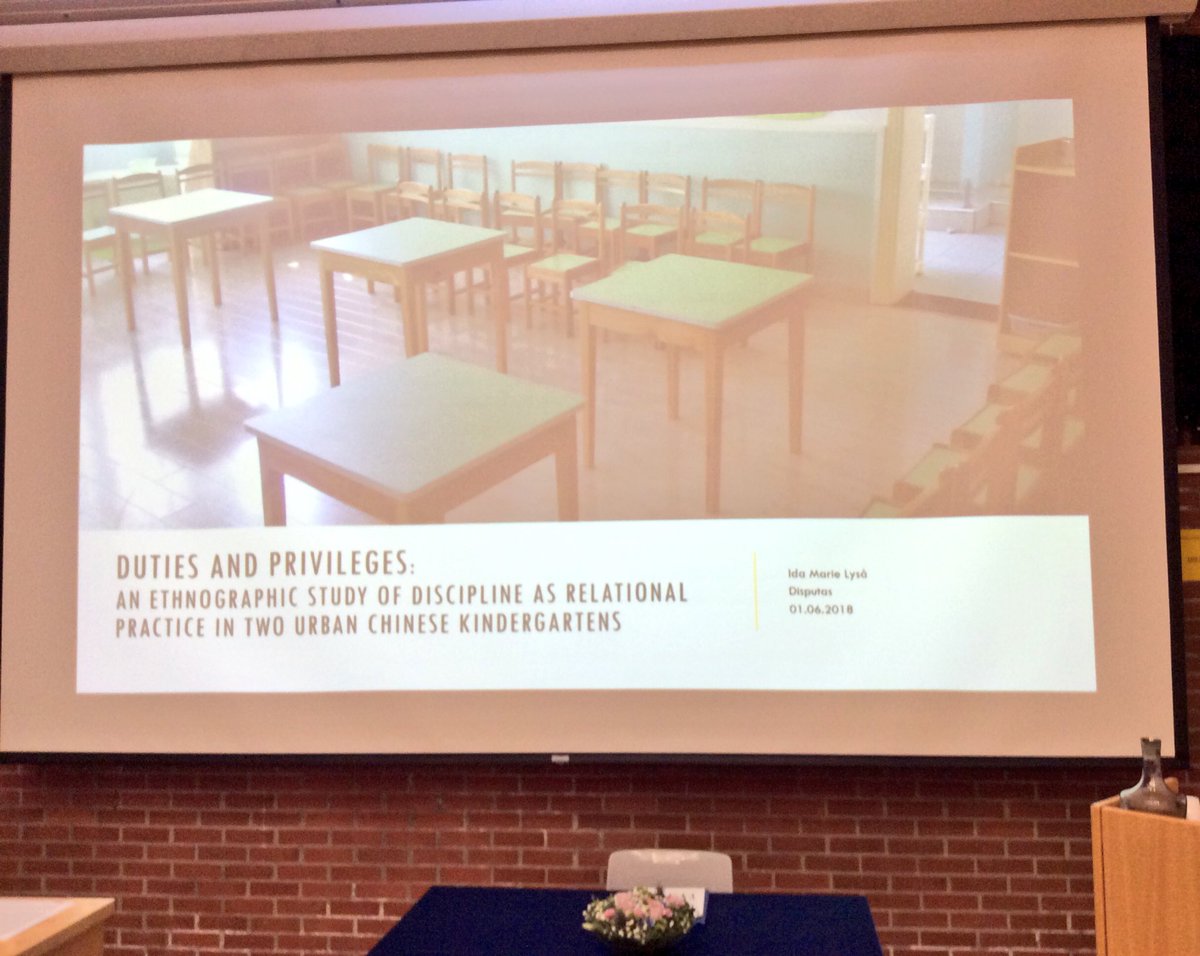 Sereptine's tweet photo. Klar for disputas. New knowledge on Chinese kindergartens #barnehage @ntnu @hvl_no @NorwayinChina #danning https://t.co/Vh6hu4CGLv