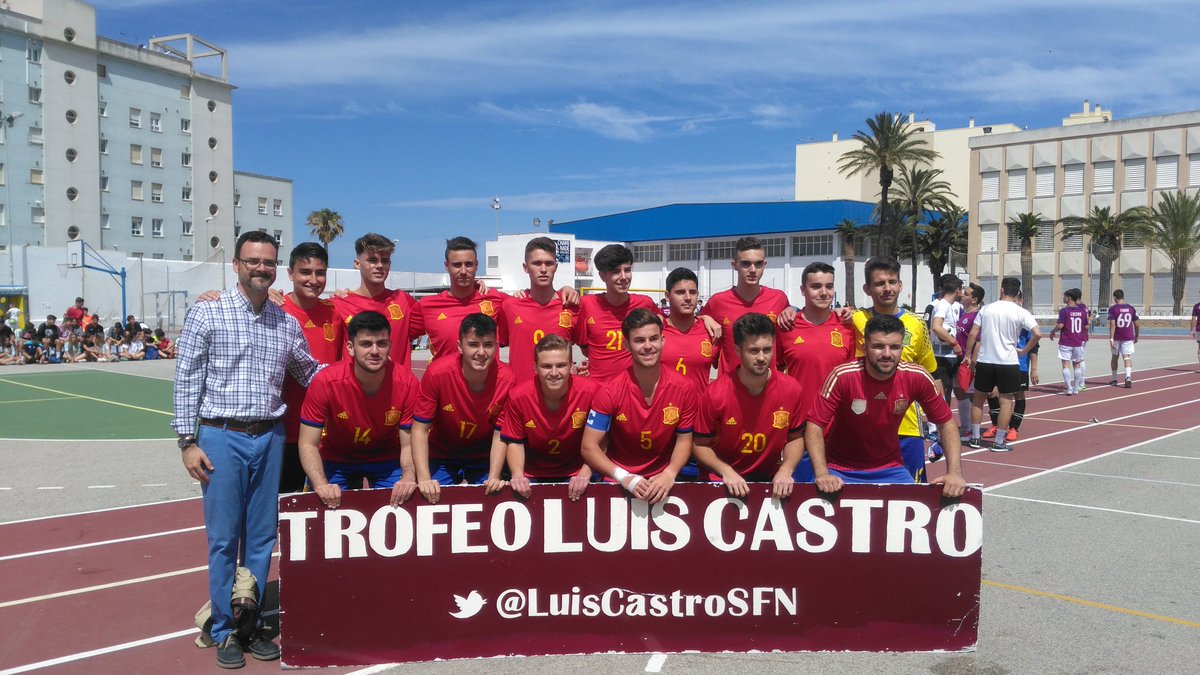 LuisCastroSFN's tweet photo. Así lucían nuestros jugadores momentos antes de iniciar esta disputadísima final
#VamosEspaña2C
#GoCitizens2B https://t.co/52MQ36s07v