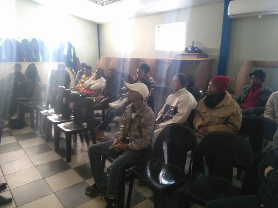 sasbdn1's tweet photo. Our first Incubator session on the 1st of June 2018 class 20 future entrepreneurs, this despite @CityofJoburgZA cutting the electricity to our Community Skills Centre  in Ennerdale and us running on a generator, @MYANC @HermanMashaba @Our_DA @EFFSouthAfrica @neil_sp https://t.co/mcxrt59oIG