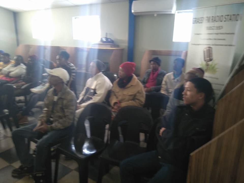 sasbdn1's tweet photo. Our first Incubator session on the 1st of June 2018 class 20 future entrepreneurs, this despite @CityofJoburgZA cutting the electricity to our Community Skills Centre  in Ennerdale and us running on a generator, @MYANC @HermanMashaba @Our_DA @EFFSouthAfrica @neil_sp https://t.co/mcxrt59oIG