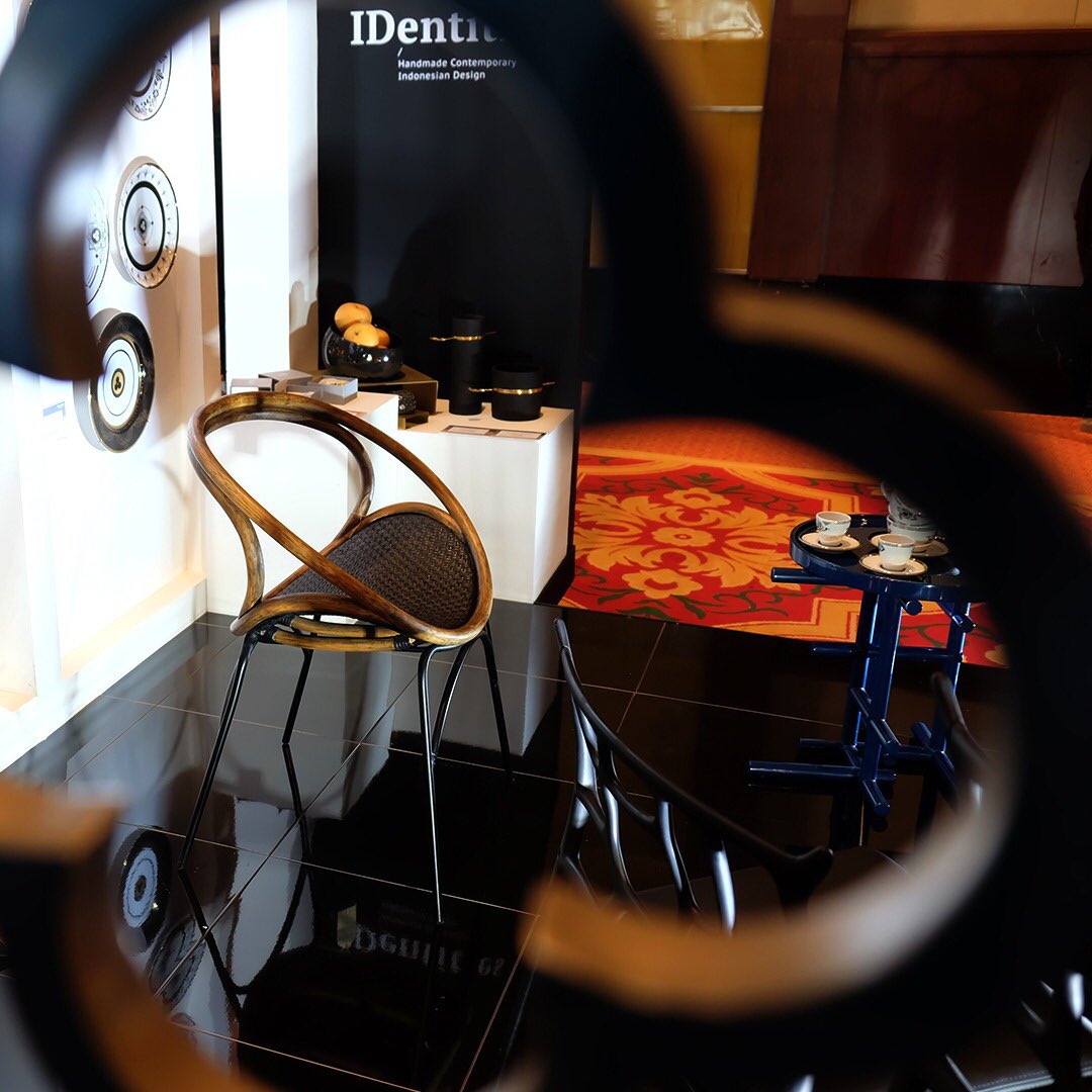 ekraf_ri's tweet photo. Jakarta 31 Mei - 3 Juni 2018. Kunjungi paviliun “Designer Lounges” IDentities kami di pameran Casa Indonesia 2018. Mari apresiasi karya desainer tanah air!
Kita Kaya Karena Kita Beragam !
#CasaIndonesia2018 #D4 #AsianGamesKita #IDentities #HandmadeContemporary https://t.co/8xLLb76P7y