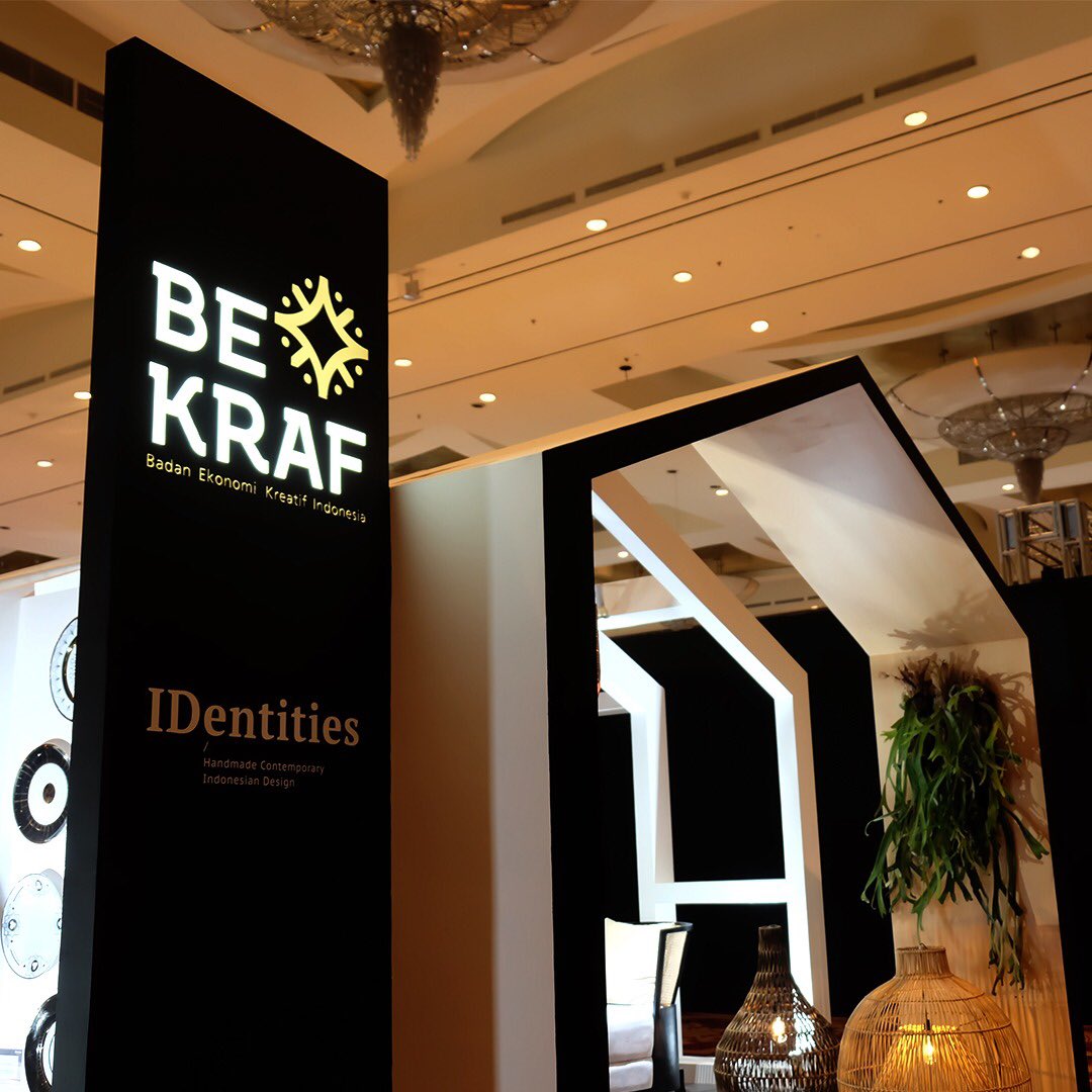 ekraf_ri's tweet photo. Jakarta 31 Mei - 3 Juni 2018. Kunjungi paviliun “Designer Lounges” IDentities kami di pameran Casa Indonesia 2018. Mari apresiasi karya desainer tanah air!
Kita Kaya Karena Kita Beragam !
#CasaIndonesia2018 #D4 #AsianGamesKita #IDentities #HandmadeContemporary https://t.co/8xLLb76P7y