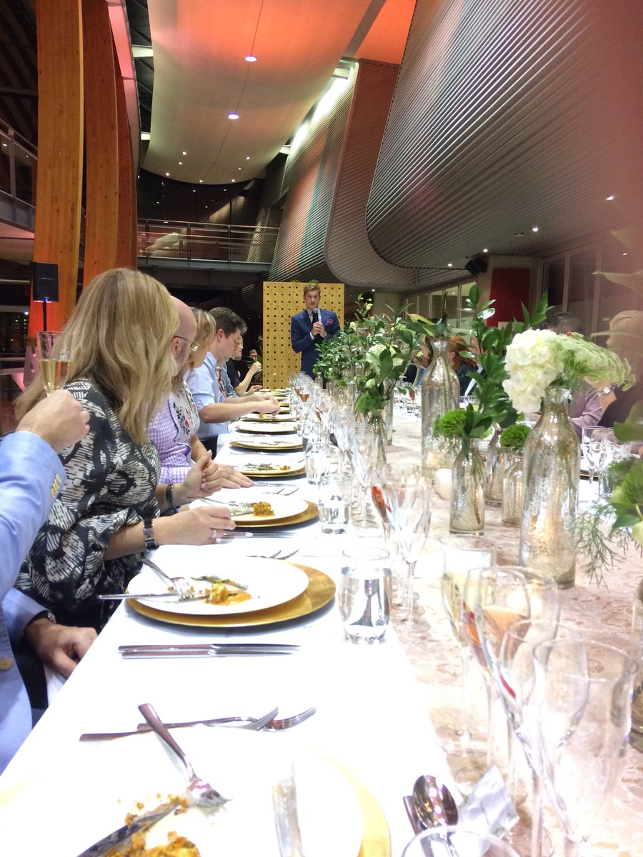 LadyMEESO's tweet photo. At the @NatWineCentre for a fabulous night of @perrierjouet and @GHMUMM https://t.co/X4aTqN82NB