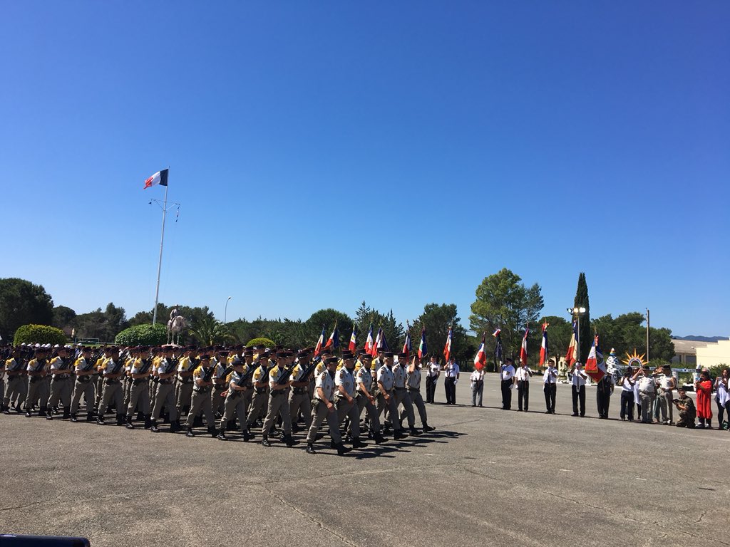 alexandremora51's tweet photo. #Honneur aux 400 soldats tombés au fort de La Pompelle #Reims en juin 1918 @ArnaudRobinet @CDC_21eRIMa et le Chef d’Etat Major @armeedeterre dévoilent le poilu du #21 sur rond point @VilledeReims #Pompelle #memoire #respect https://t.co/1sToracVf9