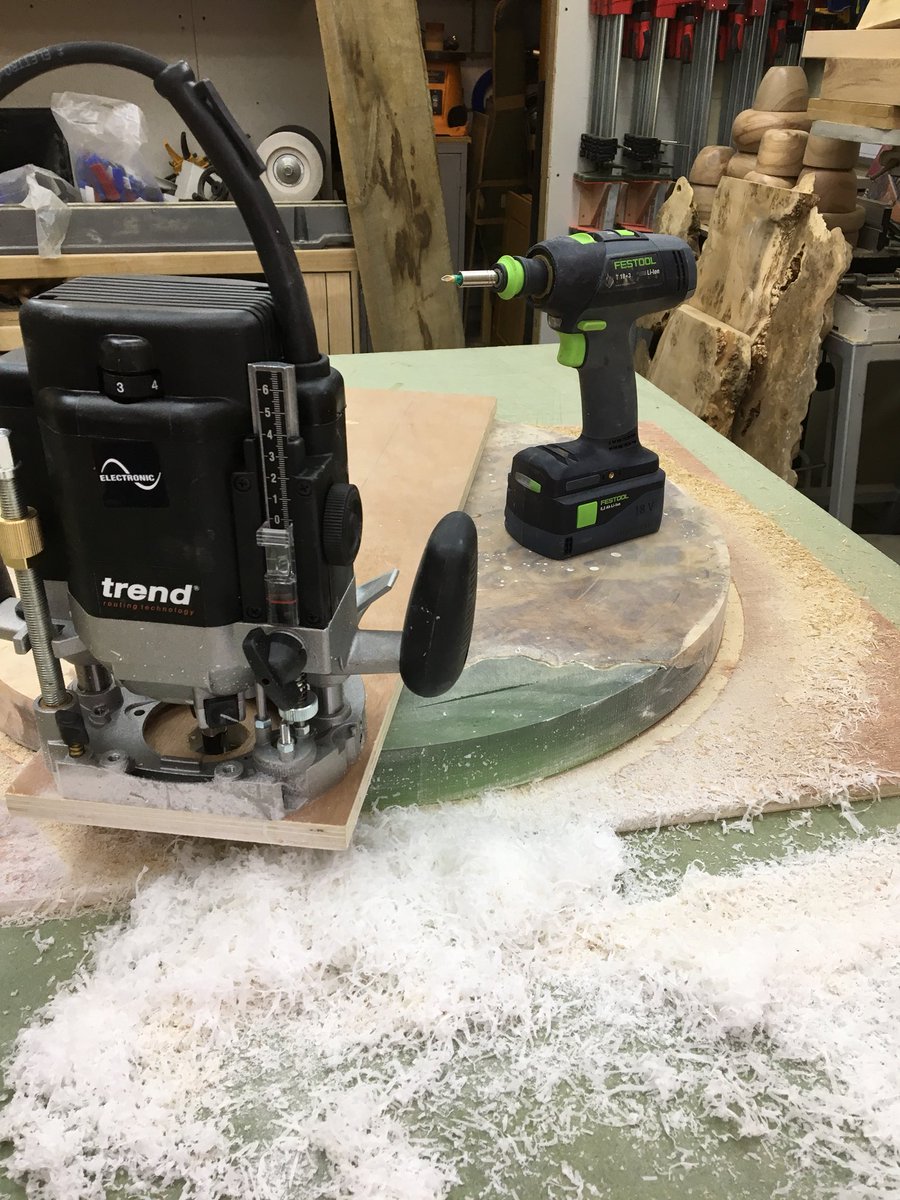 DIYJase's tweet image. Using my circle jig to clean up this table top #trendrouting #festool