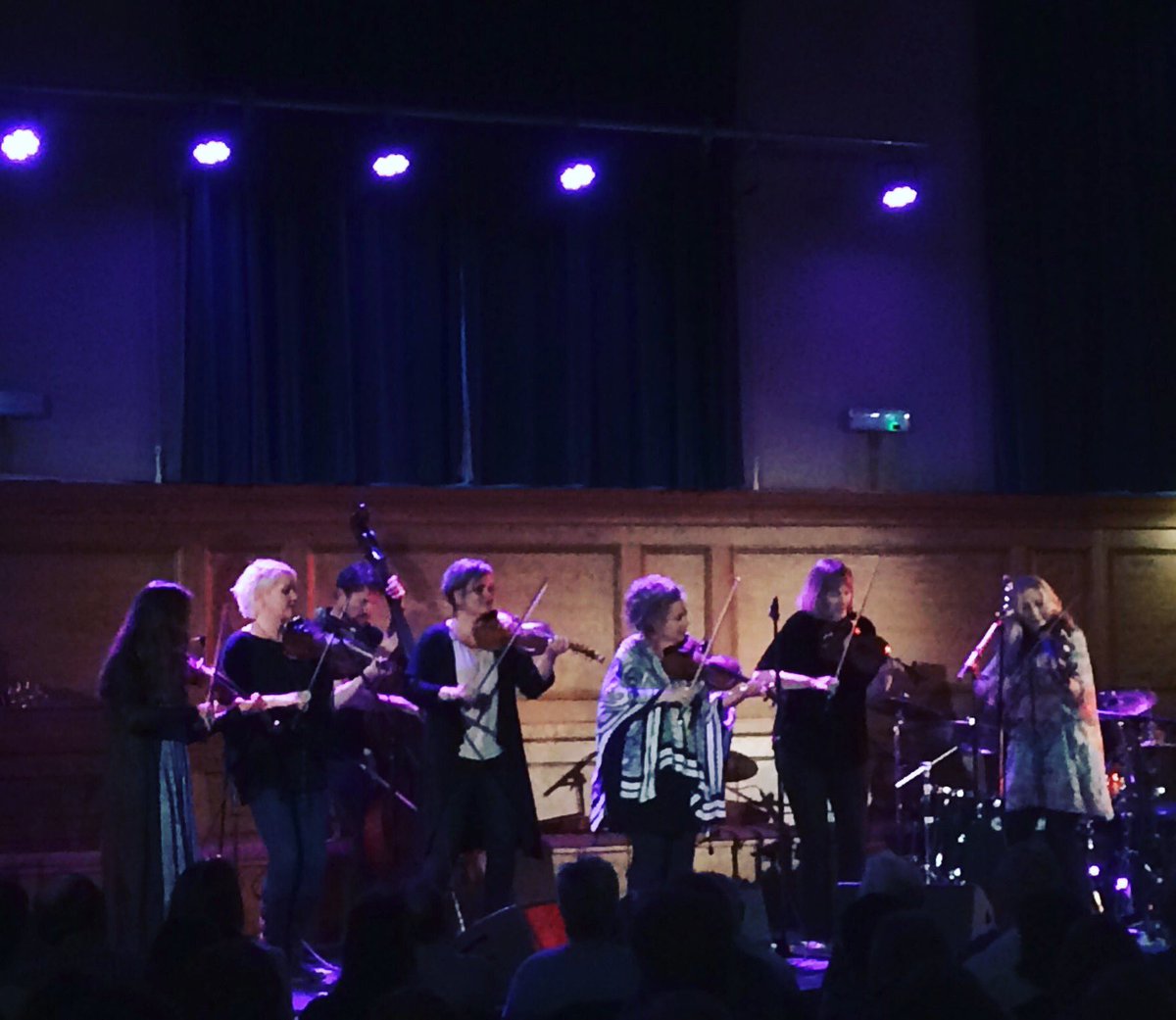 AnnbjrgLien's tweet image. Great nite in London with⭐️friends &amp;amp; music #stringsisters #cecilsharphouse
