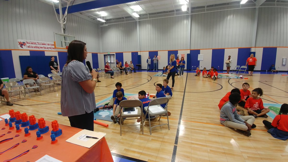 tammyhancock002's tweet image. @LCSJackets STEM Competition is underway! #keepcalmandcodeon @Magtro @PESJackets @EllaFrazier2