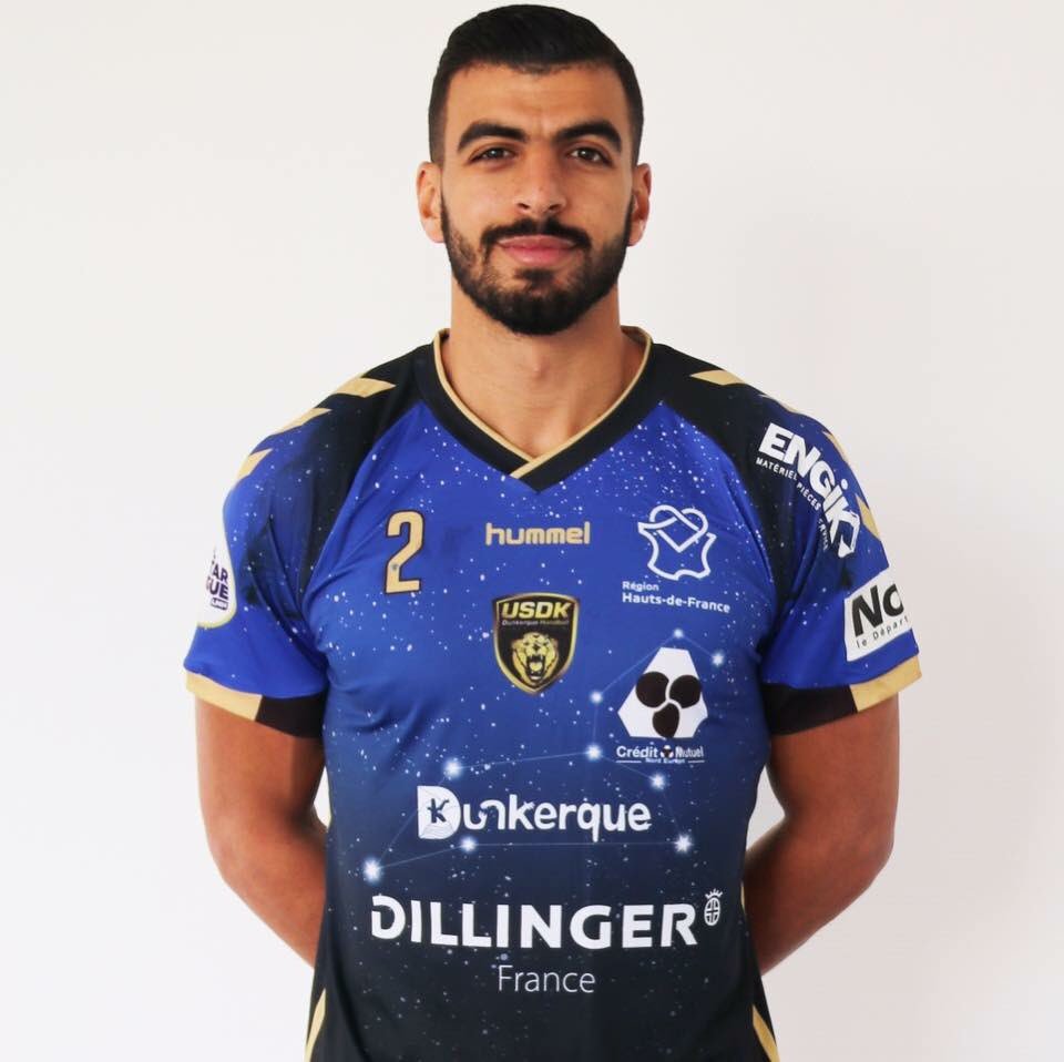 Je tiens à remercier mes deux clubs pour cette belle saison !
Tout d’abord le FC @pole_emploi puis ensuite l’<a href="/USDKDunkerque/">Dunkerque Handball</a> !
Que d’émotions entre mon inscription au chômage et ce dernier match à #Montpellier chez le Champion d’Europe 😂😂😂 !