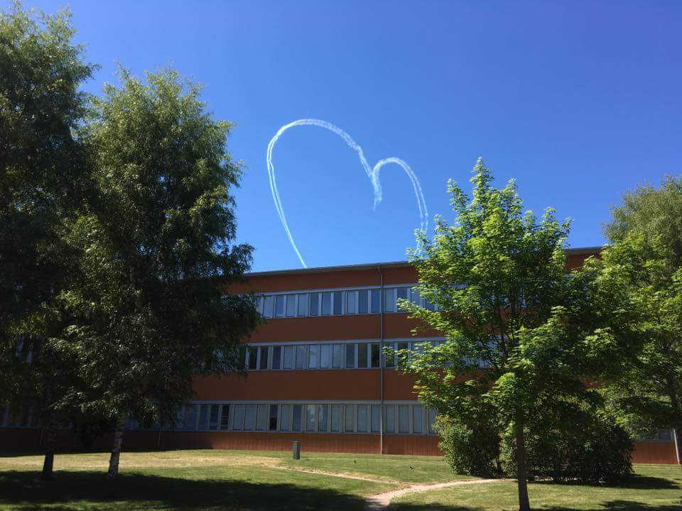 SectraNews's tweet photo. To all our Twitter friends, here's some extra #FridayFeeling and love from the Sectra HQ in #Linköping, Sweden. 💘😊  #LifeAtSectra https://t.co/ZmdQ7gVUQb
