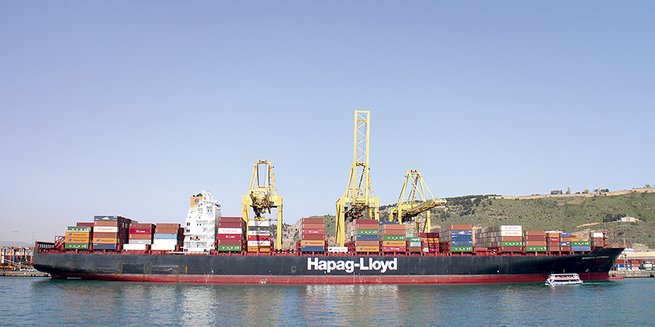 LoliDolz's tweet photo. .@HapagLloydAG se suma a la plataforma de servicios reUse de #Avantida, una solución que permite a los transportistas optimizar la planificación y la gestión de los contenedores en vacío y su reutilización o triangulación vía @diariodelpuerto https://t.co/0Nv6WbudZg https://t.co/4UudpPEc3B