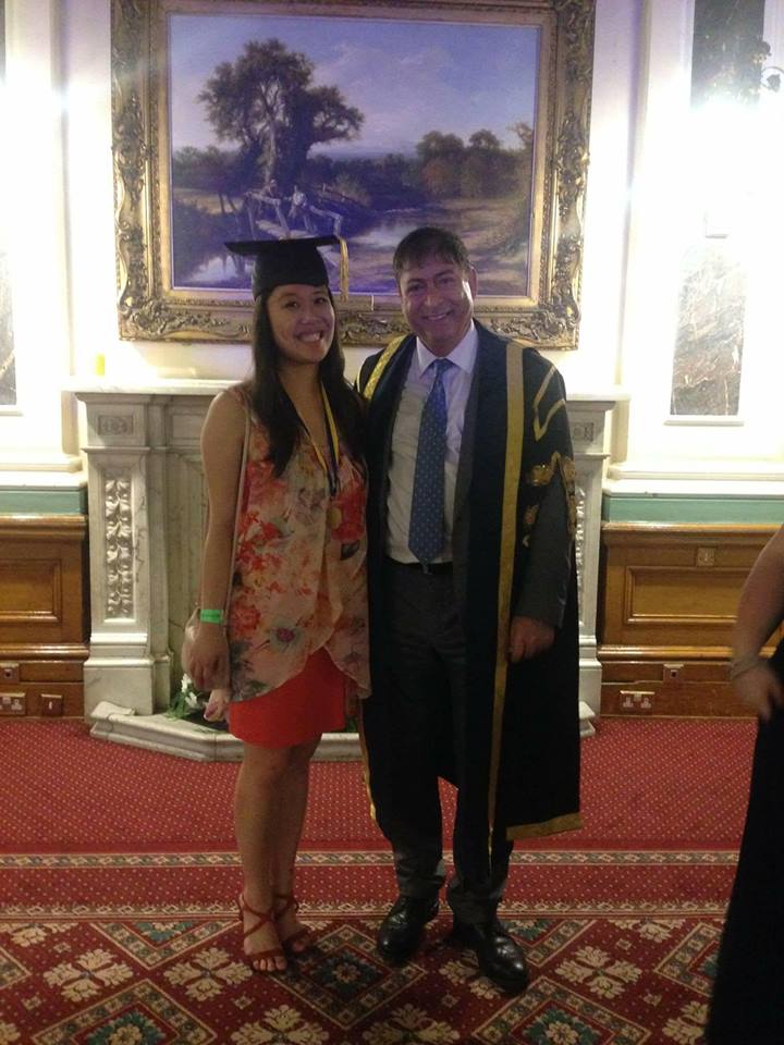 Do you want to welcome new students and be thanked by the Lord Mayor at the Birmingham Council House for it?  Apply to be our international orientation buddy - icity.bcu.ac.uk/Student-Affair…  I had a blast doing it the past 2 years and the Lord Mayor even lended me his cap!