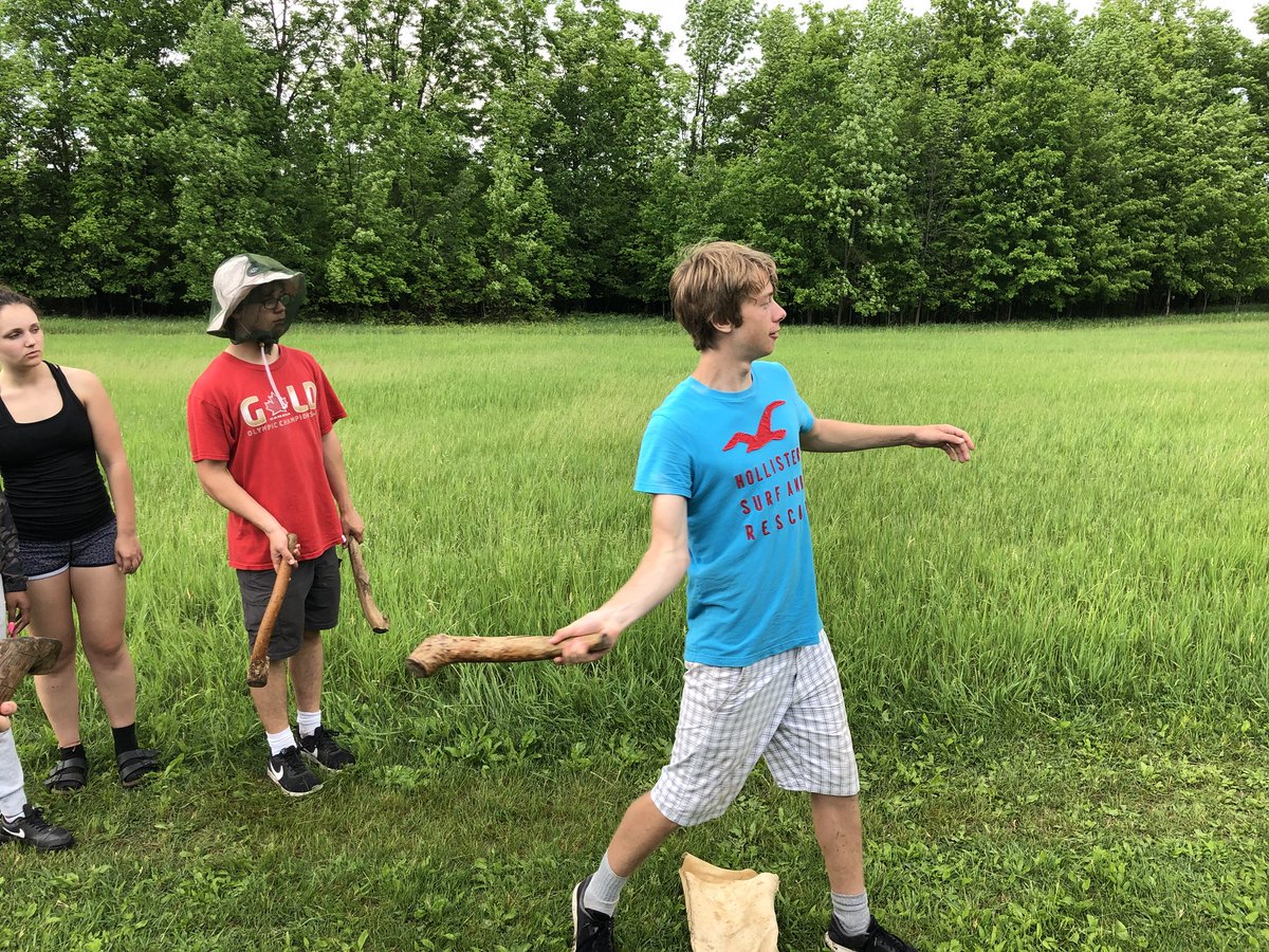 BMHSLanguages's tweet photo. Jour 1 - Camping en plein air @BMarauders https://t.co/qgVdTtLYR4