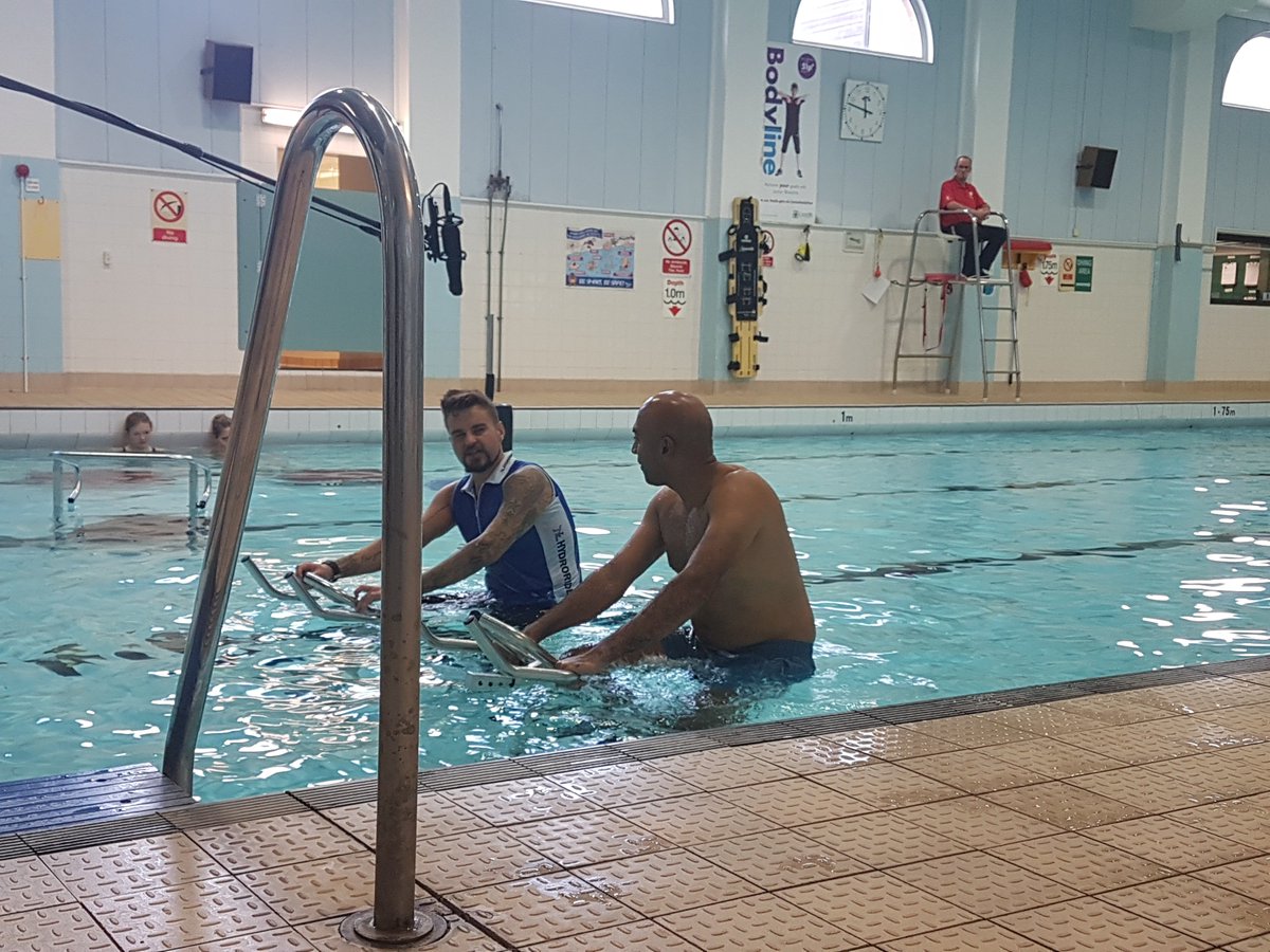 AmarLatif_'s tweet photo. Tune in to @Channel4 at 8pm tonight for the final episode of Season 2 of #HowToGetFitFast alongside @AnnaRichardso! I'll be swimming, cycling underwater & exercising in a low oxygen environment - hopefully it will take your breath away! Missed last week? Check it out on @All4! https://t.co/cIHDZfqHrd