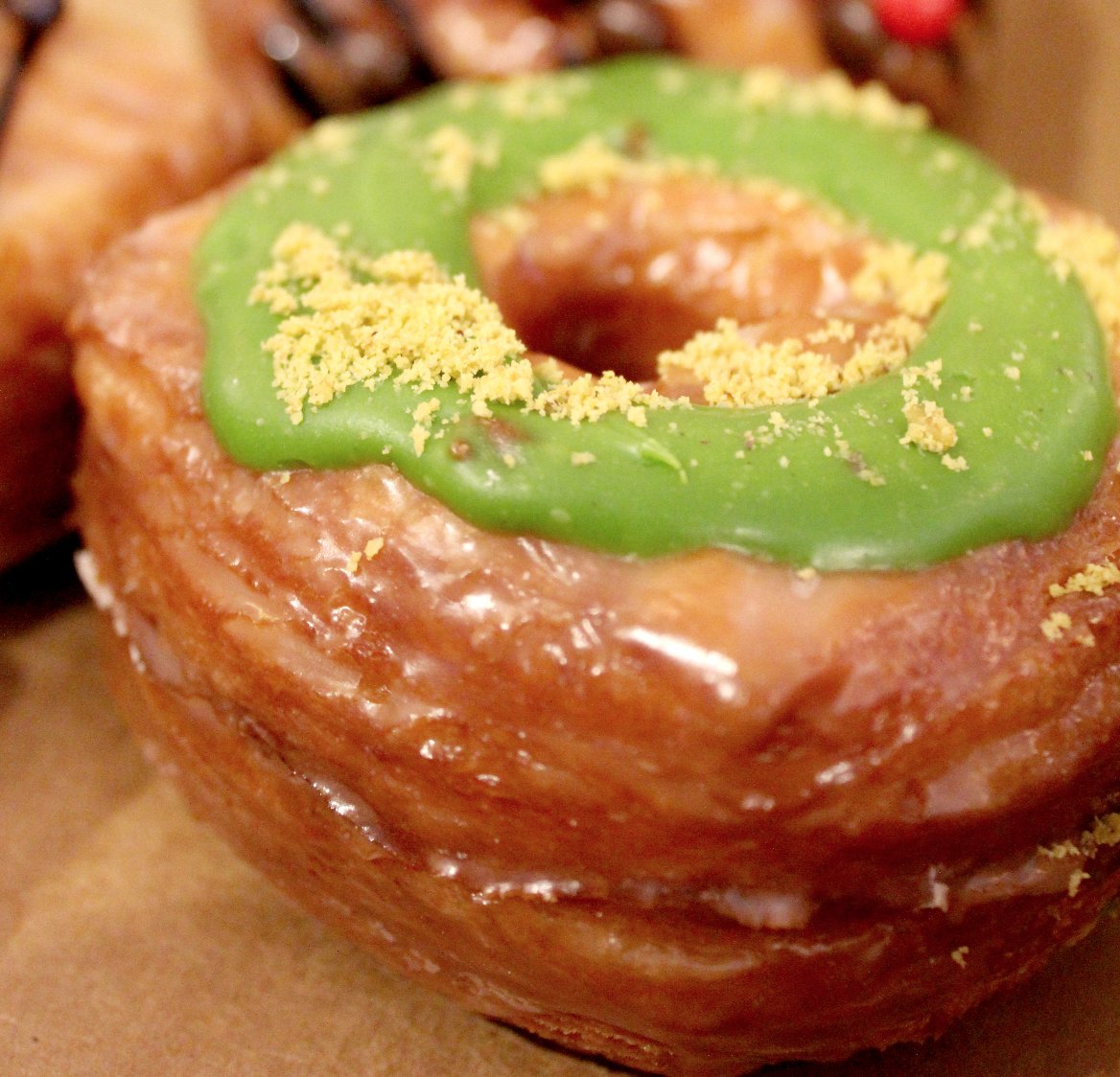 roundsbakery's tweet photo. What's better than a doughnut on national donut day? A #notacronut!
#lifetastesgood #notacronut #roundsbakery https://t.co/Nuq7Q00nDE